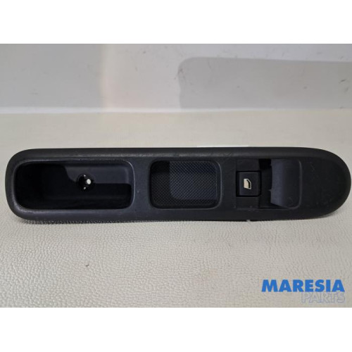 Peugeot - 5008 - Elektrisch Raam Schakelaar