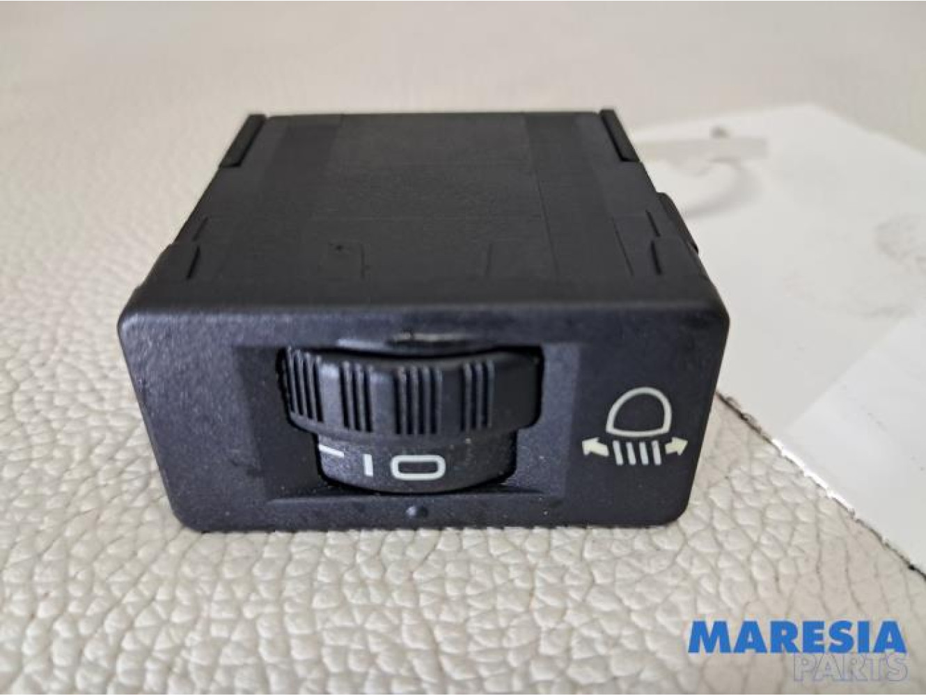 Peugeot - 5008 - Schakelaar Koplamp Ihv