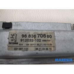 Peugeot - 5008 - Mécanique vitre 4portes arrière droite