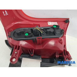 Peugeot - 5008 - Taillight, left
