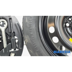 Alfa Romeo - Giulietta - Krikset + reservewiel