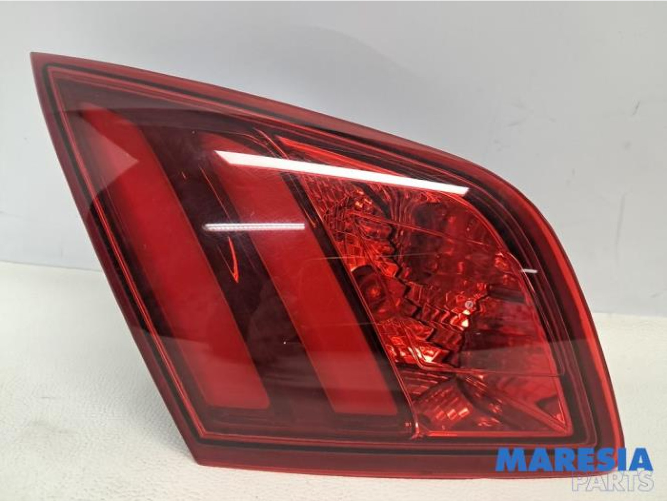 Peugeot - 308 - Feu arrière gauche