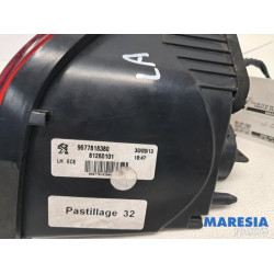 Peugeot - 308 - Feu arrière gauche