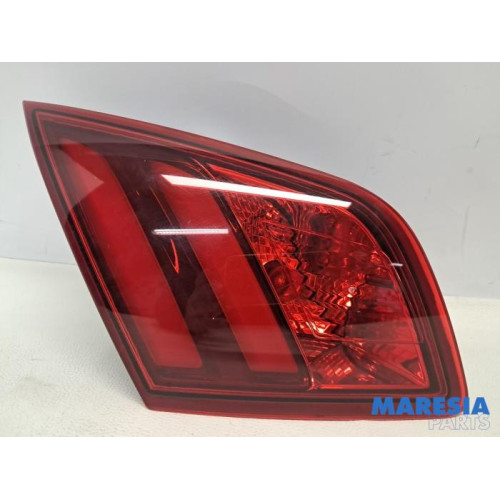 Peugeot - 308 - Rücklicht links