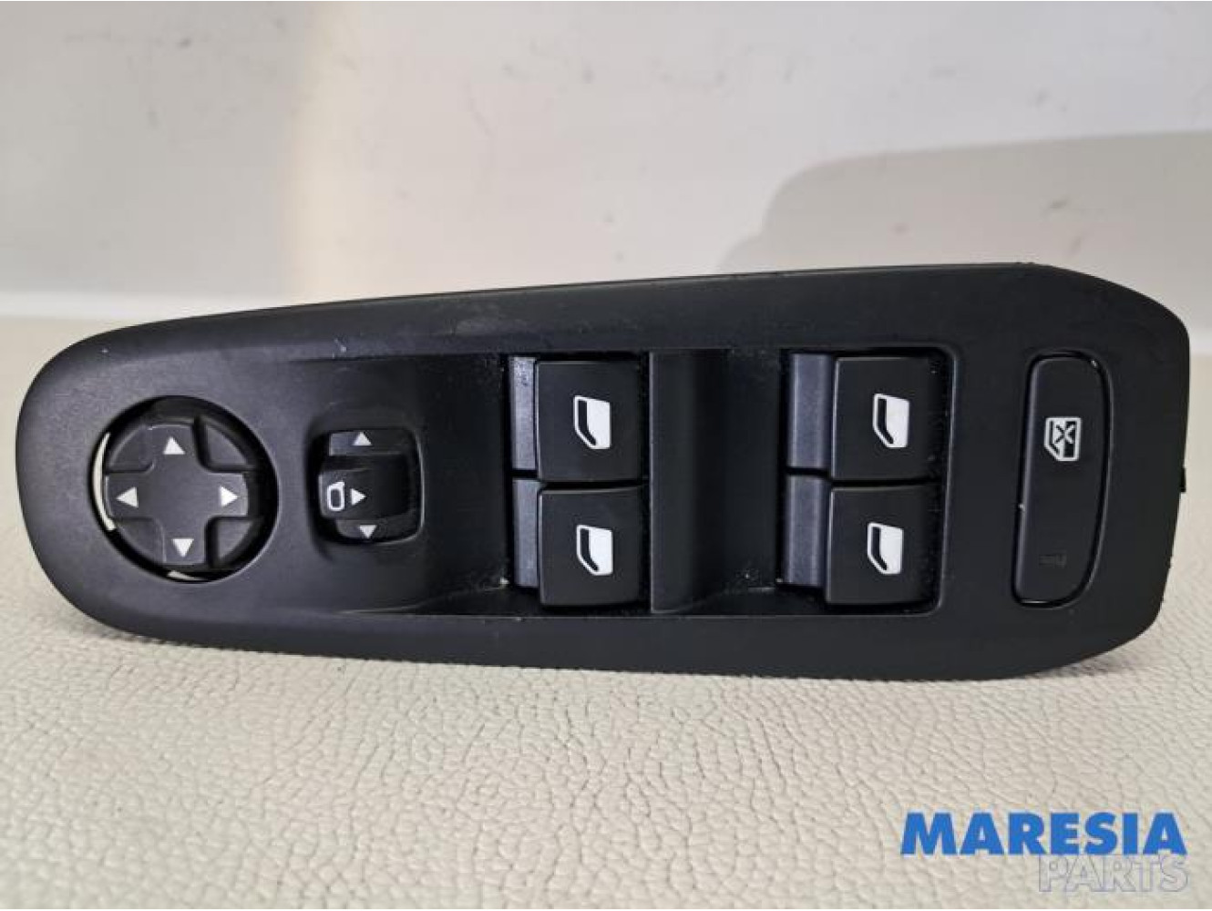 Peugeot - 308 - Multi-functional window switch