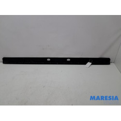 Peugeot - 3008 - Afdeklijst dorpel links