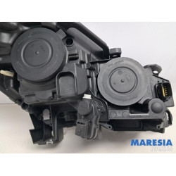 Peugeot - 3008 - Koplamp links