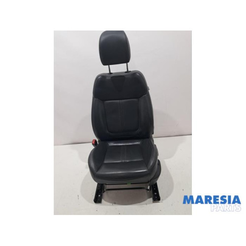 Peugeot - 3008 - Sitz links
