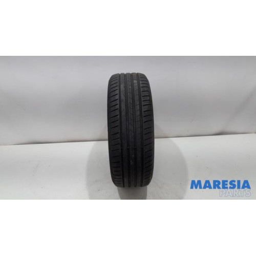 Peugeot - 3008 - Tyre