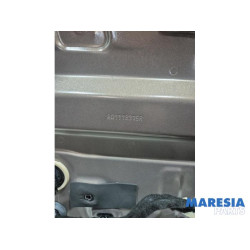 Renault - Captur - Portier 4Deurs links-voor