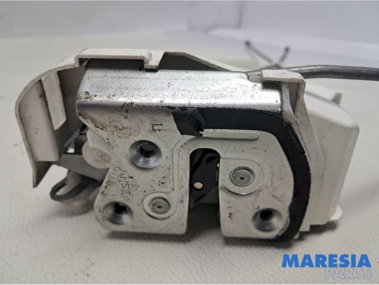 Citroen - C-Zero - Rear door lock mechanism 4-door, left