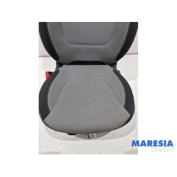 Renault - Captur - Stoel links