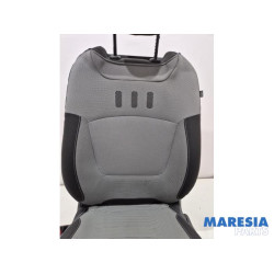 Renault - Captur - Stoel links