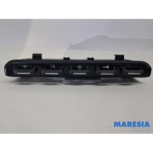 Alfa Romeo - Giulietta - Schakelaar