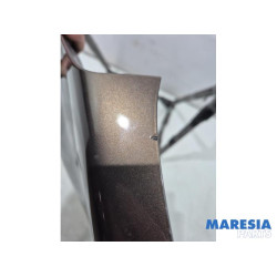 Renault - Captur - Kotflügel links vorne