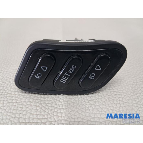 Alfa Romeo - Giulietta - AIH headlight switch