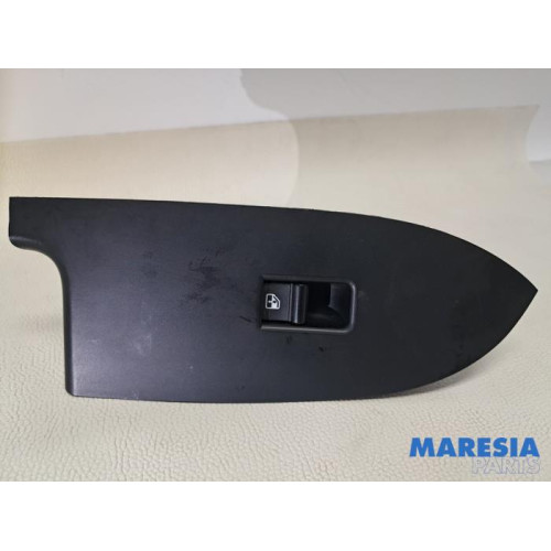 Alfa Romeo - Giulietta - Elektrisch Raam Schakelaar