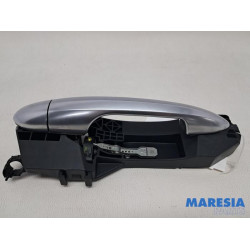 Alfa Romeo - Giulietta - Poignée portière 4portes avant droite