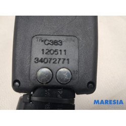 Alfa Romeo - Giulietta - Insertion ceinture de sécurité arrière gauche