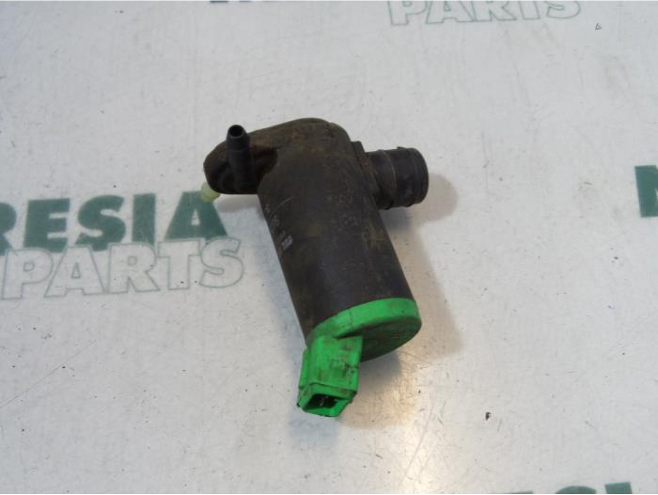 Peugeot - 206 - Scheibensprüherpumpe vorne