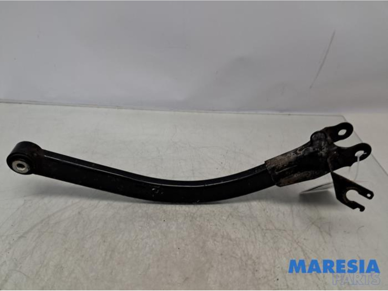 Alfa Romeo - Giulietta - Bras de suspension haut arrière droit