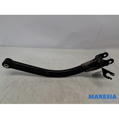Alfa Romeo - Giulietta - Bras de suspension haut arrière droit