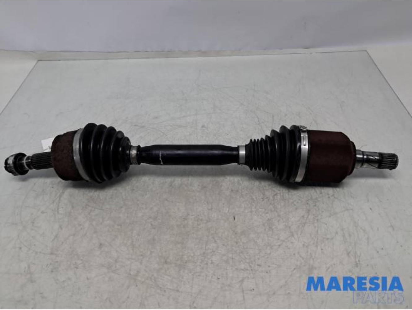 Alfa Romeo - Giulietta - Aandrijfas links-voor