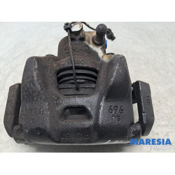 Alfa Romeo - Giulietta - Remklauw (Tang) links-voor