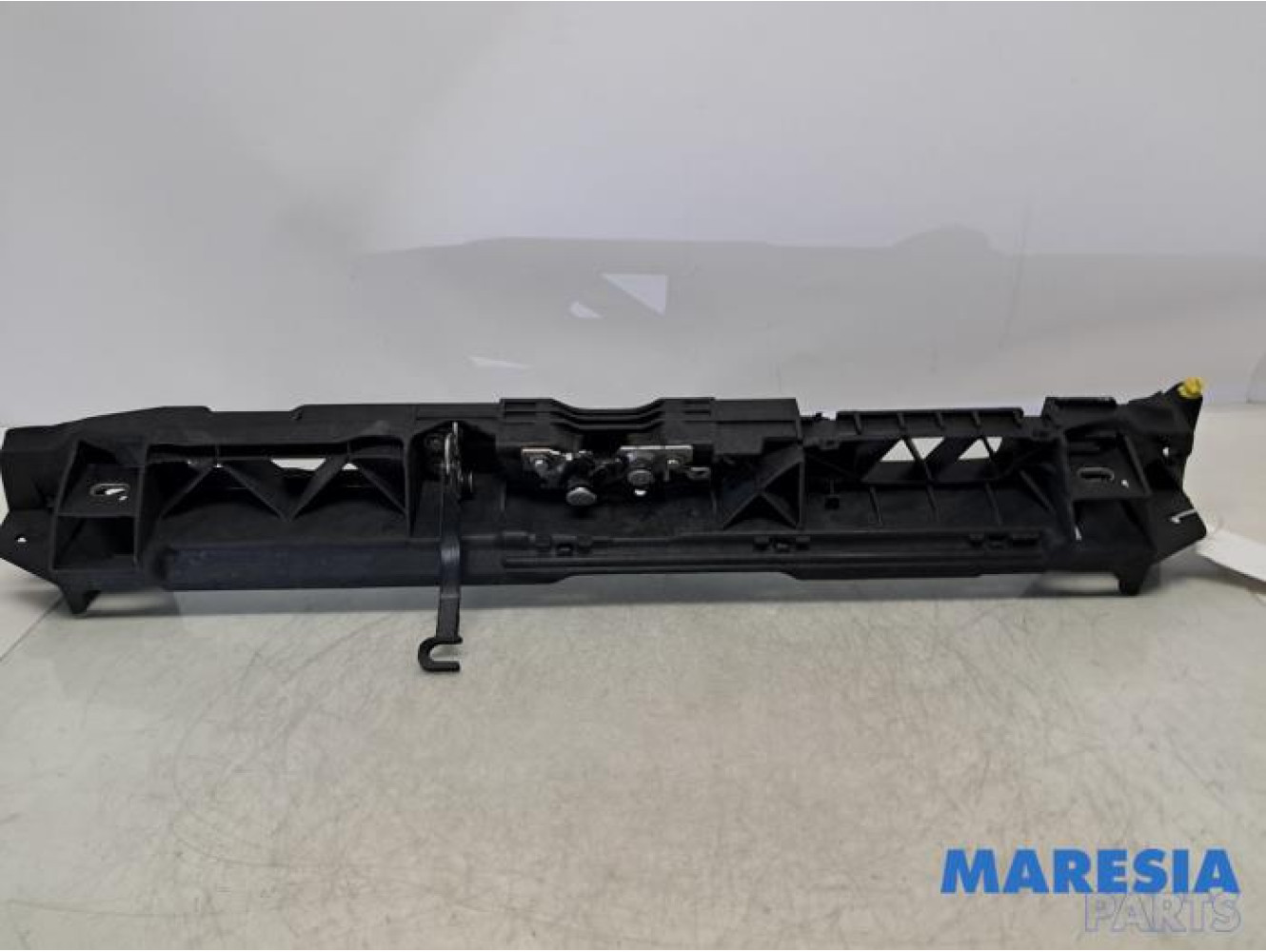 Peugeot - 308 - Plaque de serrure avant