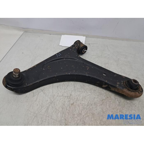 Citroen - C-Zero - Front lower wishbone, left