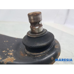 Citroen - C-Zero - Draagarm onder rechts-voor