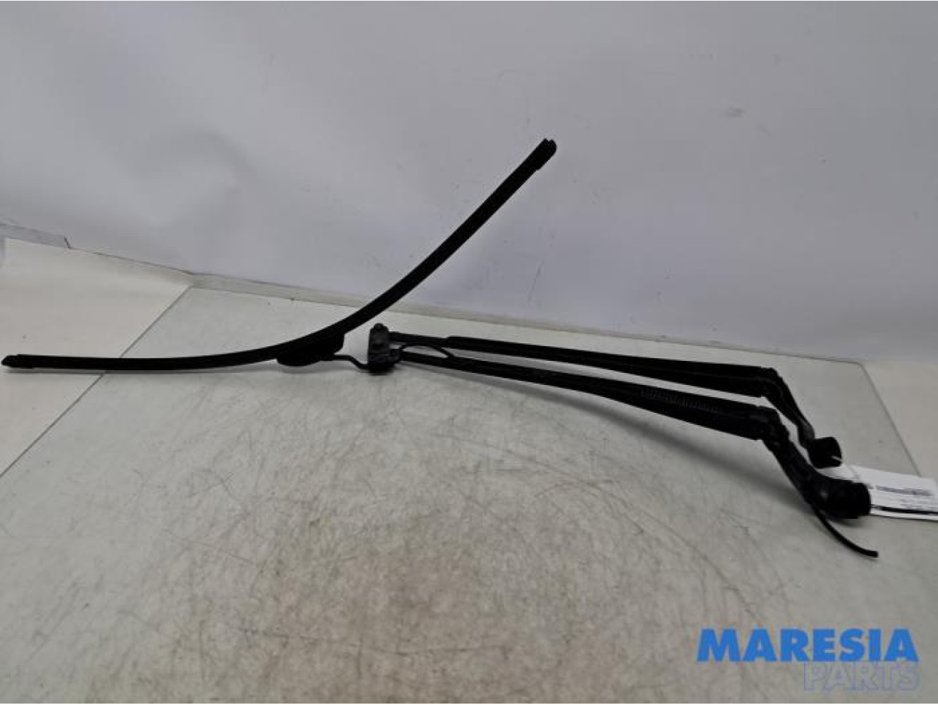 Citroen - C-Zero - Bras essuie-glace avant