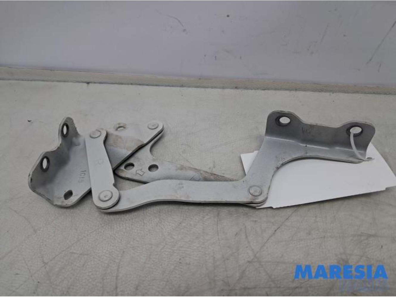 Citroen - C-Zero - Charnière capot