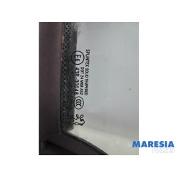 Peugeot - 307 - Driehoeks Ruit links-voor