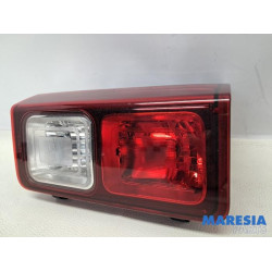 Renault - Trafic - Feu arrière droit