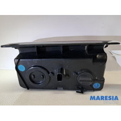 Renault - Trafic - Feu arrière droit