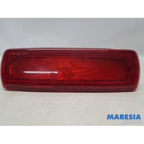 Renault - Trafic - Extra Remlicht midden