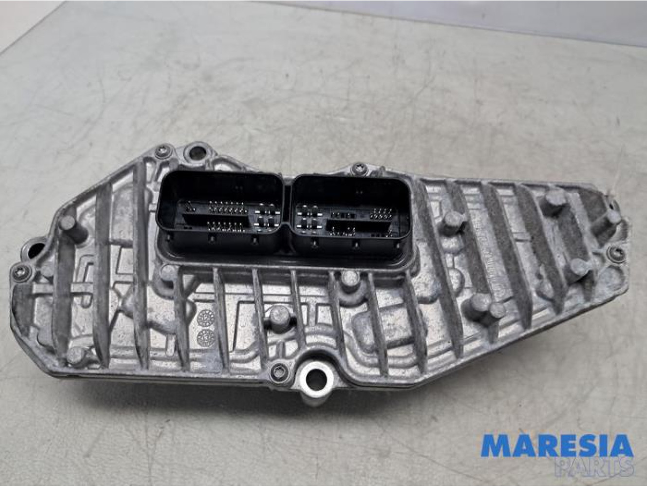 Renault - Captur - Ordinateur réservoir automatique