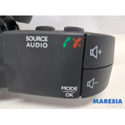 Renault - Trafic - Combischakelaar Stuurkolom