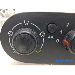 Renault - Trafic - Kachel Bedieningspaneel