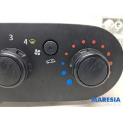 Renault - Trafic - Kachel Bedieningspaneel