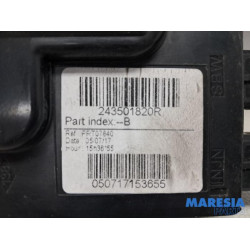 Renault - Trafic - Voltage regulator