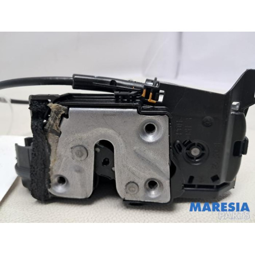 Renault - Trafic - Serrure portière mécanique 2portes droite
