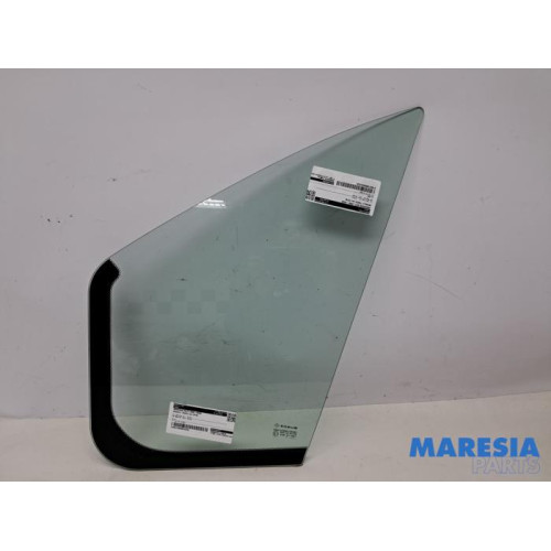 Renault - Trafic - Quarter light, front left