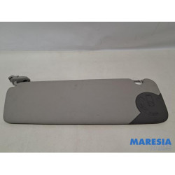 Renault - Trafic - Sonnenblende