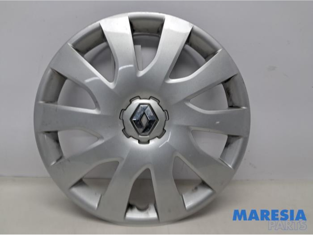 Renault - Trafic - Wheel cover (spare)