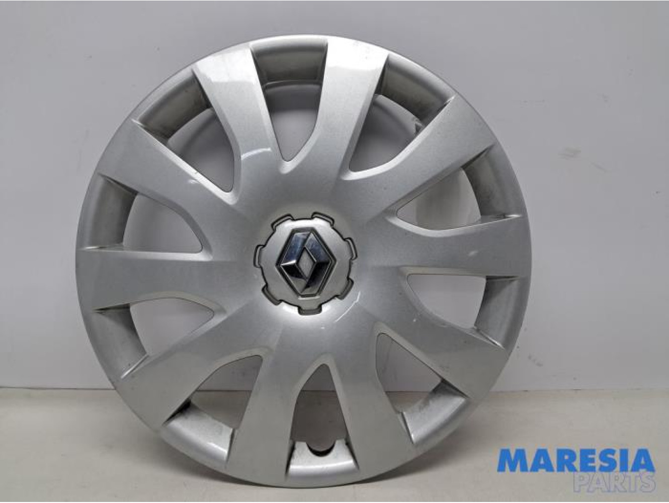 Renault - Trafic - Radkappe