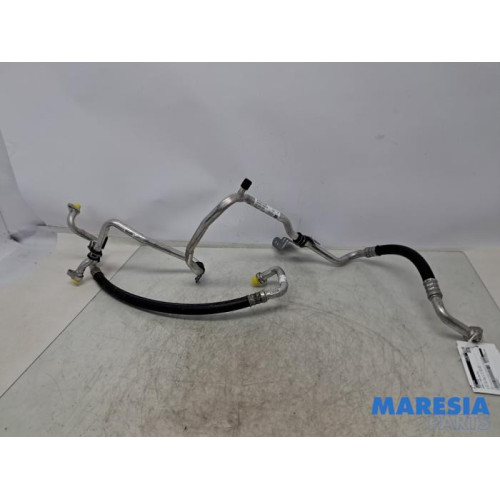 Renault - Trafic - Air conditioning line