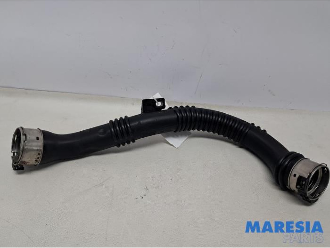 Renault - Trafic - Intercooler Schlauch