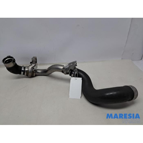 Renault - Trafic - Intercooler hose